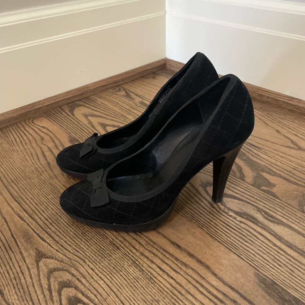 Nine West Black Heels with Bow Accent